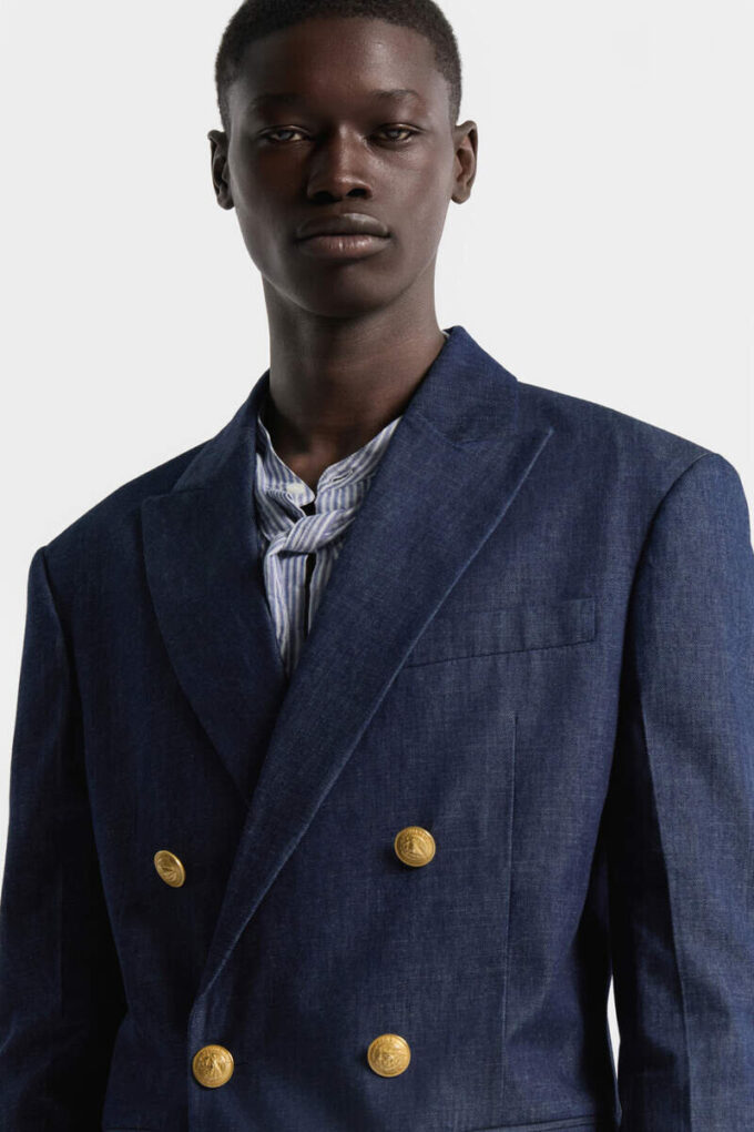 Blazer de doble botonadura en denim