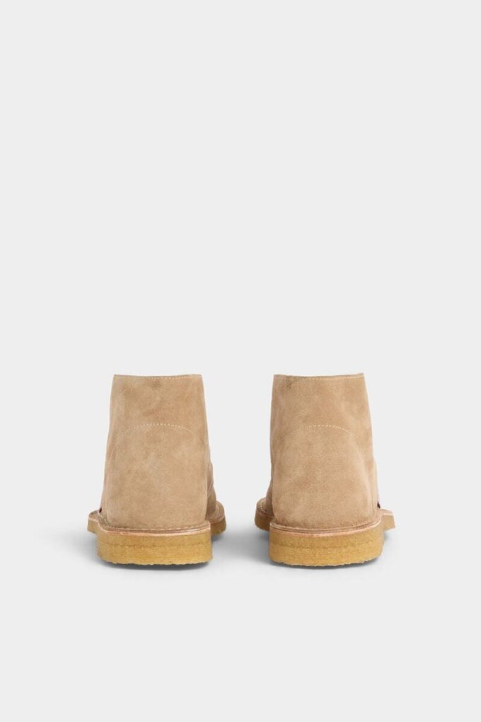 Botas neoclásicas con cordones Botas neoclásicas con cordones