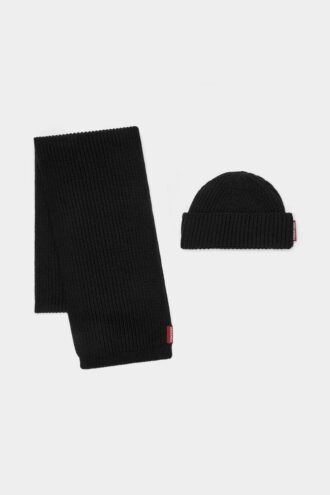 Bufanda de punto, gorro y caja de regalo
