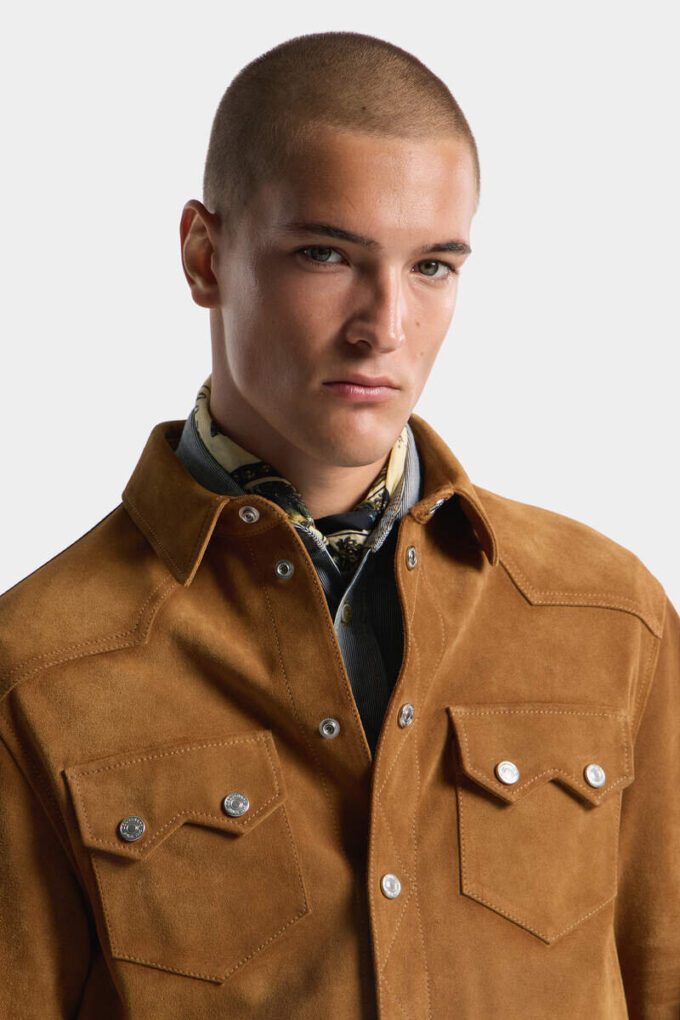 Camisa cuadrada de ante
