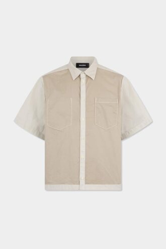 Camisa de manga corta con el revés a la vista