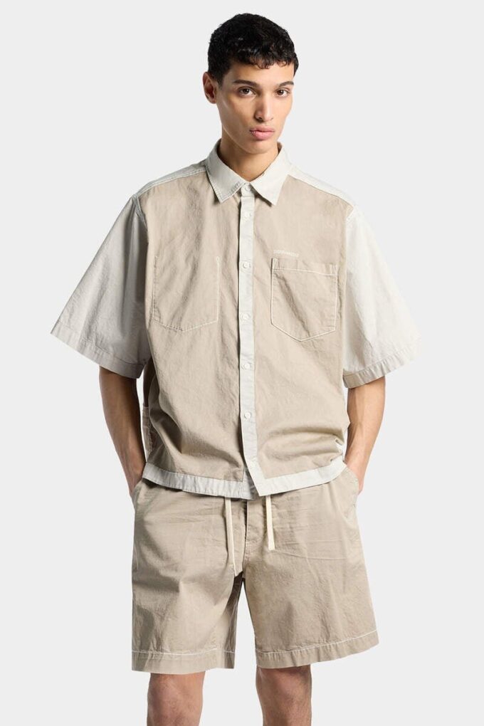 Camisa de manga corta con el revés a la vista Camisa de manga corta con el revés a la vista