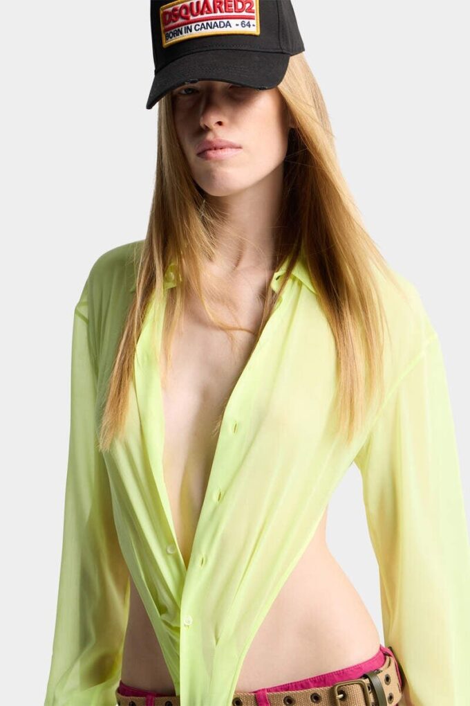 Camisa transparente de corte profundo Camisa transparente de corte profundo