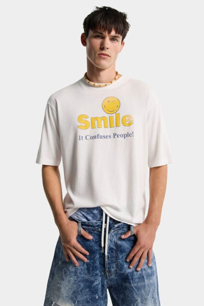 Camiseta holgada teñida y desgastada Smiley X D2 Camiseta holgada teñida y desgastada Smiley X D2
