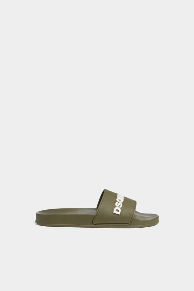 Chanclas con el logotipo de Dsquared2