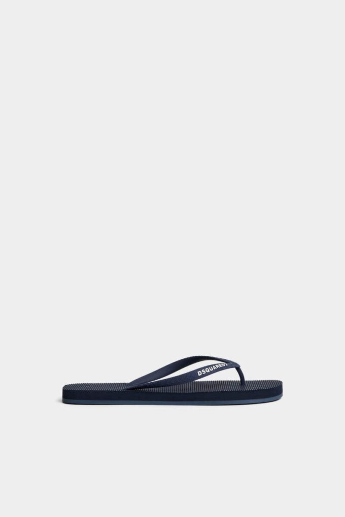 Chanclas con el logotipo de Dsquared2
