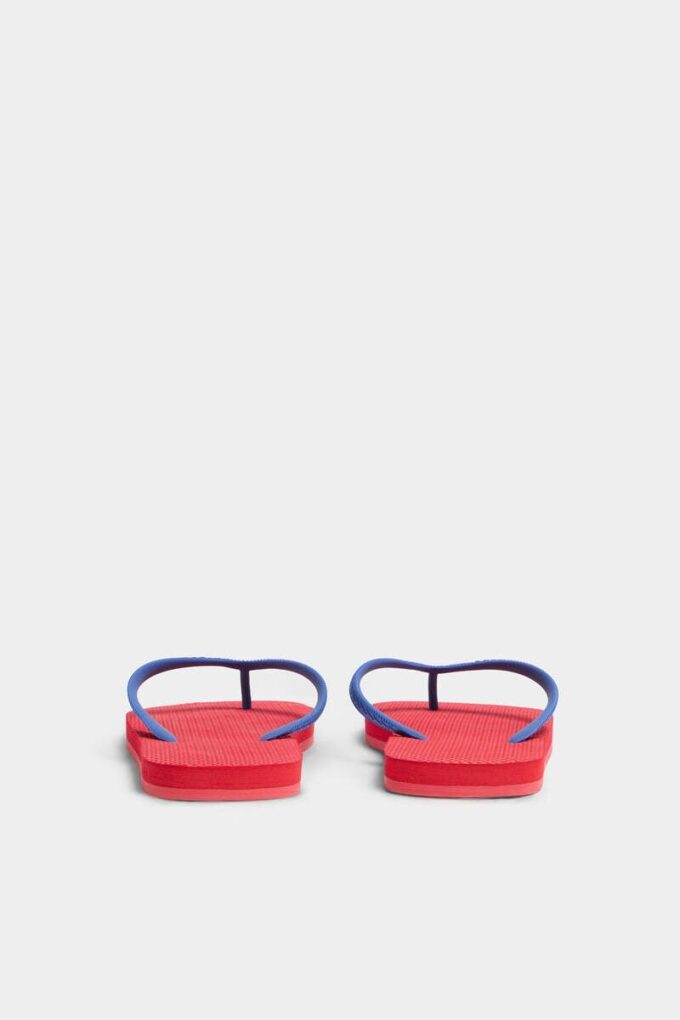 Chanclas con el logotipo de Dsquared2
