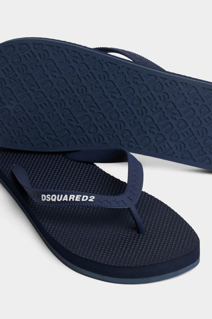 Chanclas con el logotipo de Dsquared2