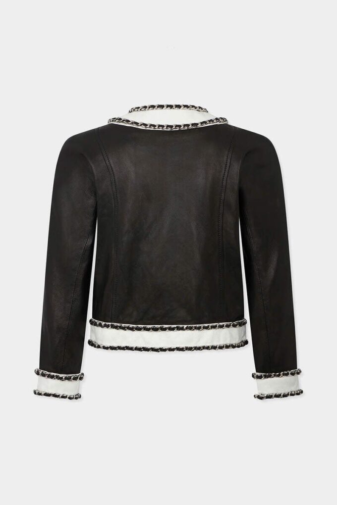 Chaqueta rebelde y elegante Chaqueta rebelde y elegante