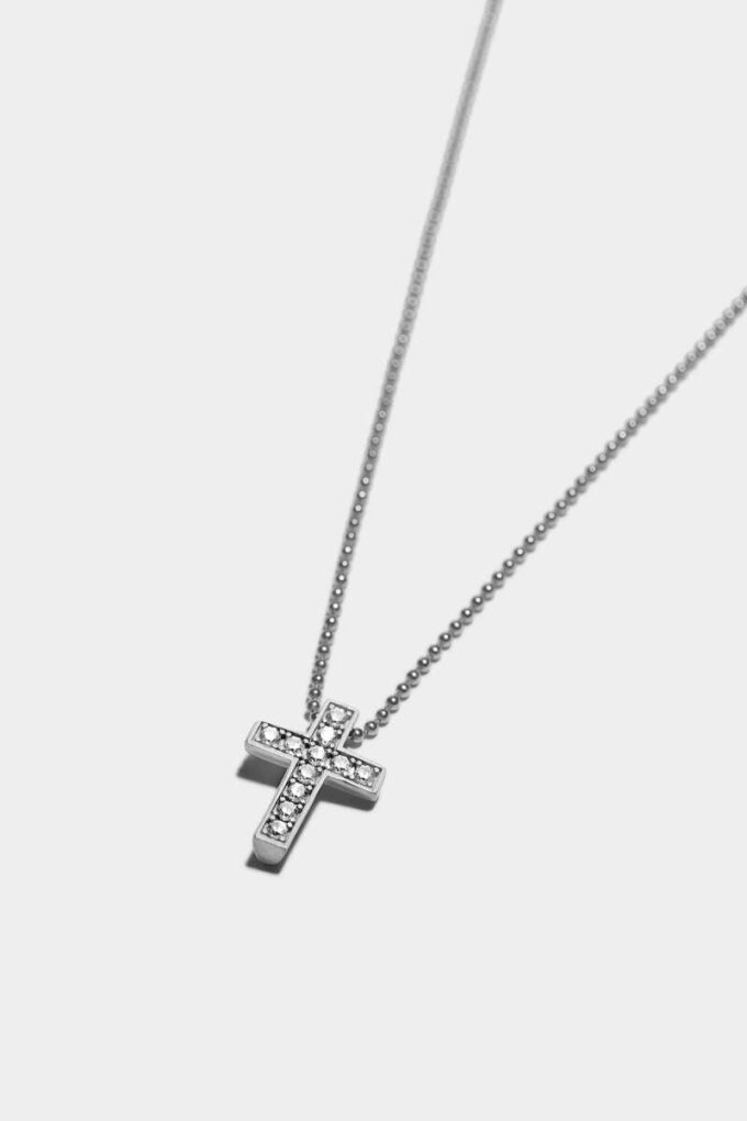 Collar con cruz Collar con cruz