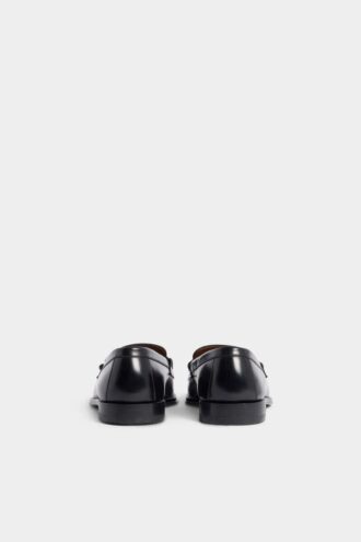 Mocasines neoclásicos