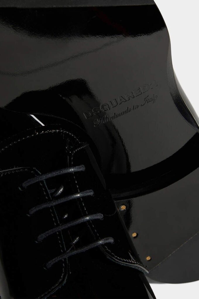 Nuevos zapatos punk con cordones Nuevos zapatos punk con cordones