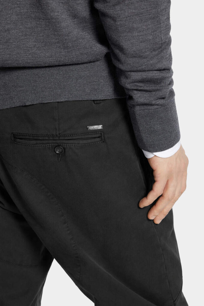 Pantalón chino sexy