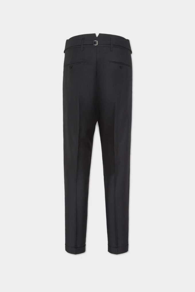 Pantalón de noche con un pliegue Pantalón de noche con un pliegue