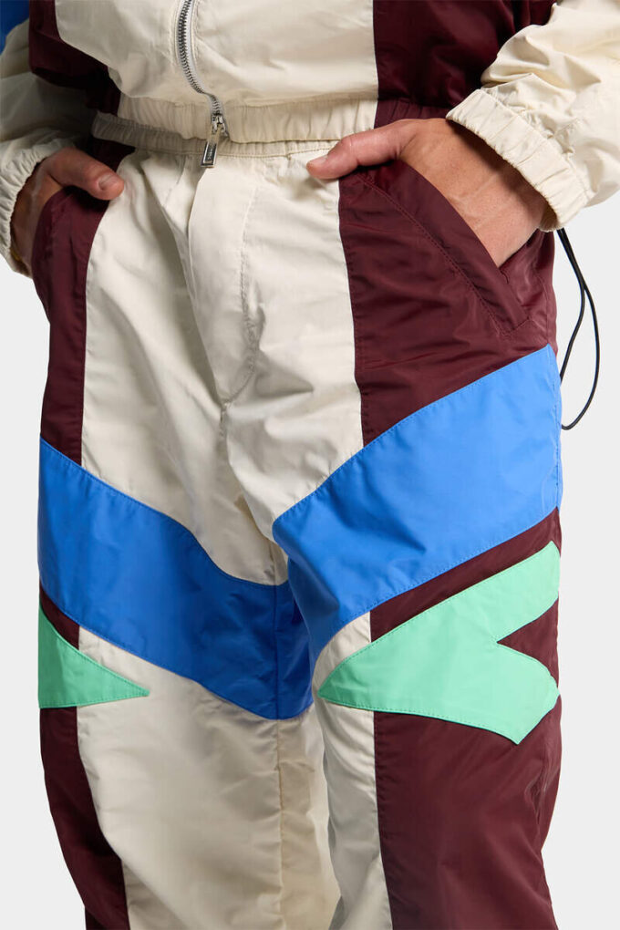 Pantalón holgado de chándal con bloques de color Pantalón holgado de chándal con bloques de color