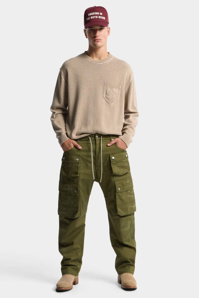 Pantalón kawaii con múltiples bolsillos Pantalón kawaii con múltiples bolsillos