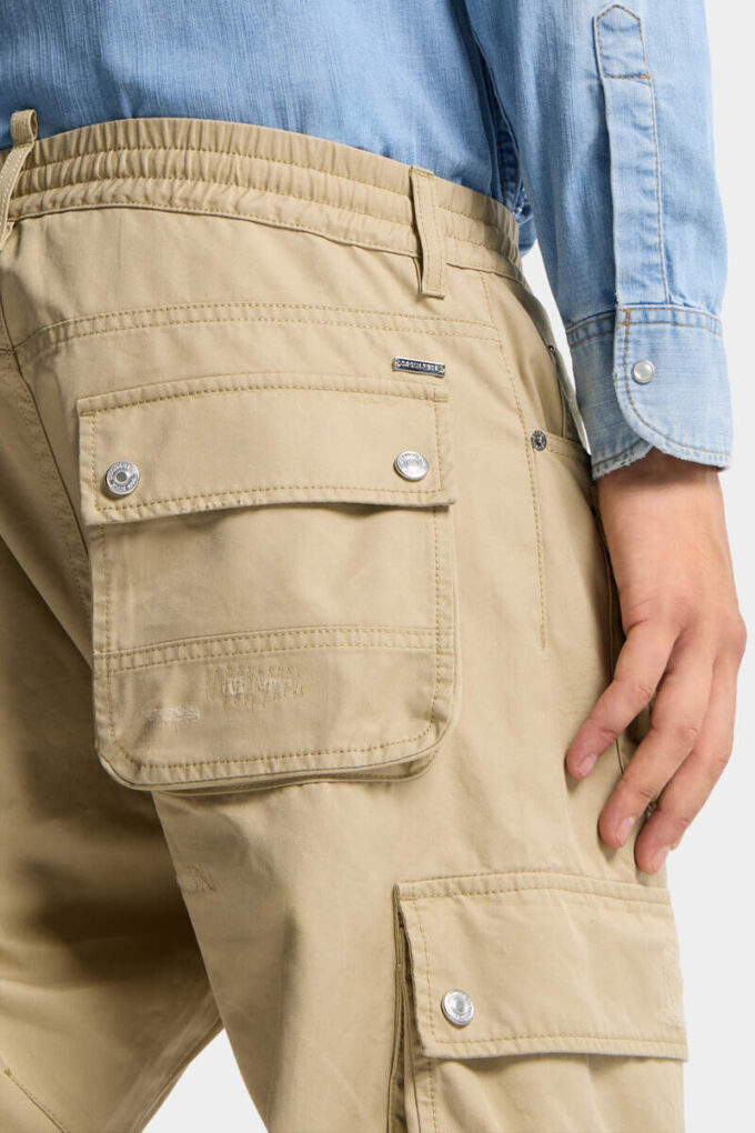 Pantalón kawaii con múltiples bolsillos Pantalón kawaii con múltiples bolsillos