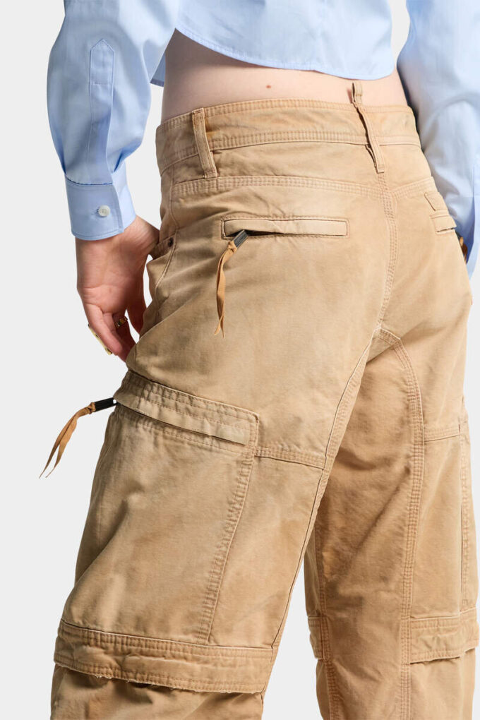 Pantalón utilitario desgastado teñido en prenda Pantalón utilitario desgastado teñido en prenda