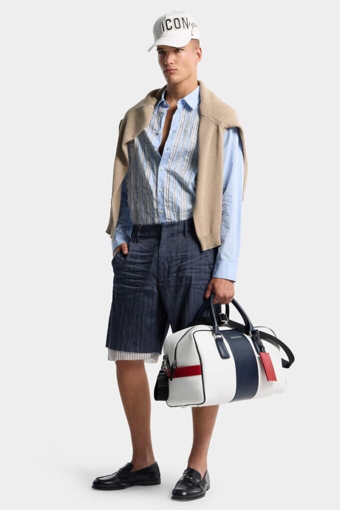 Pantalones Cortos rasgados y con corte sin rematar Pantalones Cortos rasgados y con corte sin rematar