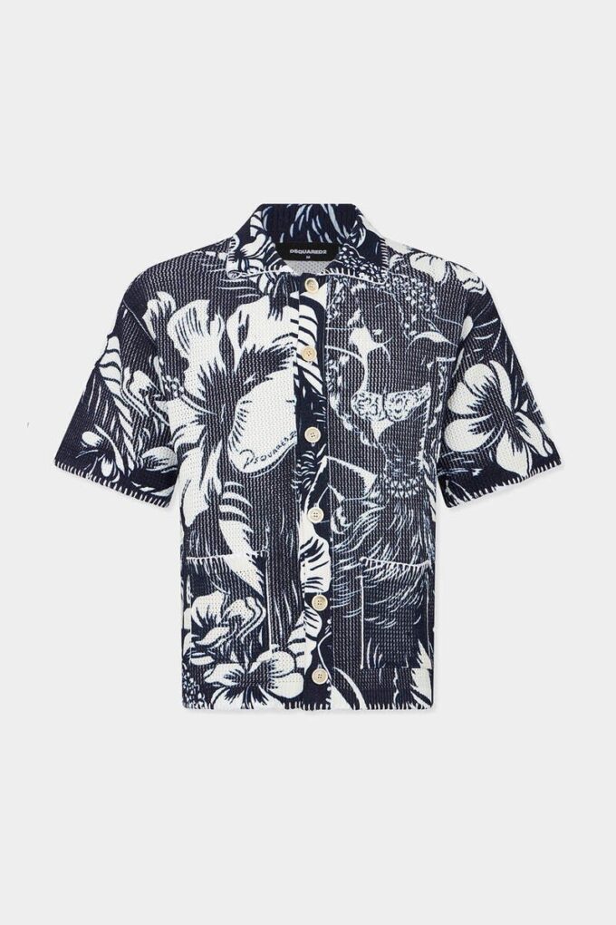 Polo de manga corta con estampado de flores danzantes en Pantalones Cortos Polo de manga corta con estampado de flores danzantes en Pantalones Cortos