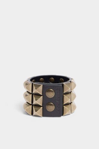 Pulsera con tachuelas Pulsera con tachuelas