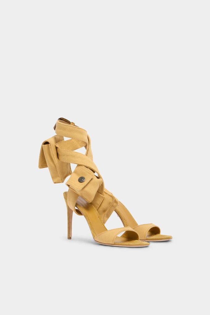 Sandalias utilitarias de doble tacón Sandalias utilitarias de doble tacón