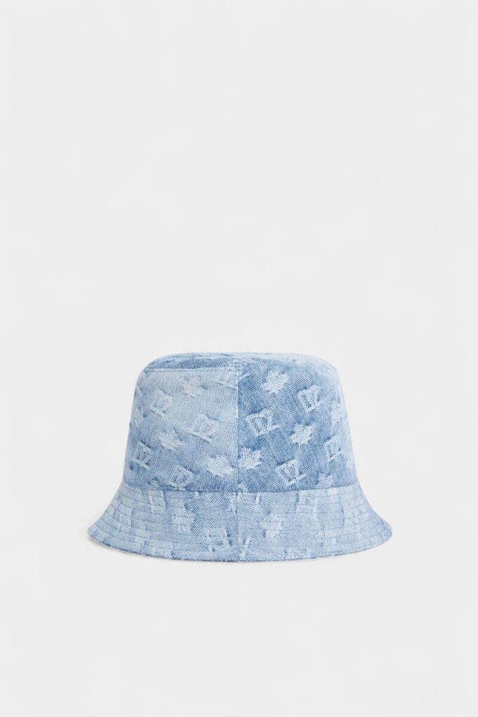 Sombrero de pescador con monograma D2