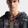 Sudadera con capucha de corte largo y ajustado con lavado rock