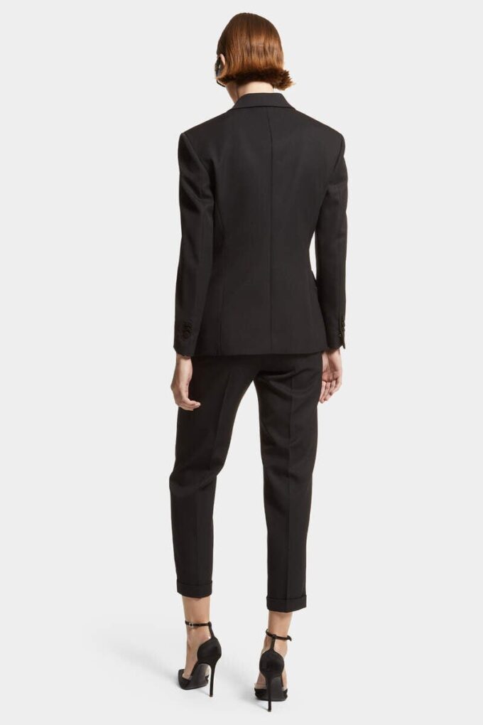 Traje Boston