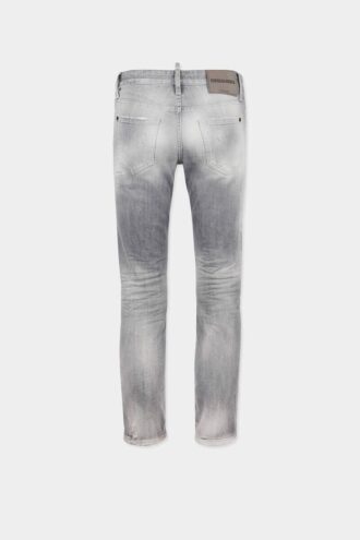 Vaqueros pitillo con lavado gris cepillado