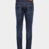 Vaqueros Skater Jean con lavado oscuro limpio Vaqueros Skater Jean con lavado oscuro limpio