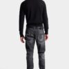Vaqueros slim twist con lavado negro neblina
