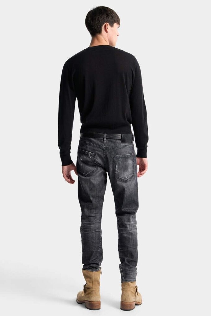 Vaqueros slim twist con lavado negro neblina