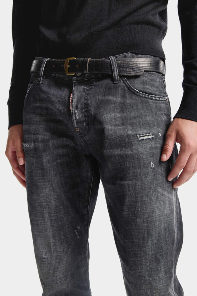 Vaqueros slim twist con lavado negro neblina