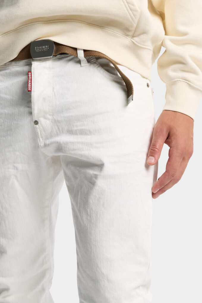 Vaqueros slim twist teñidos en prenda Vaqueros slim twist teñidos en prenda